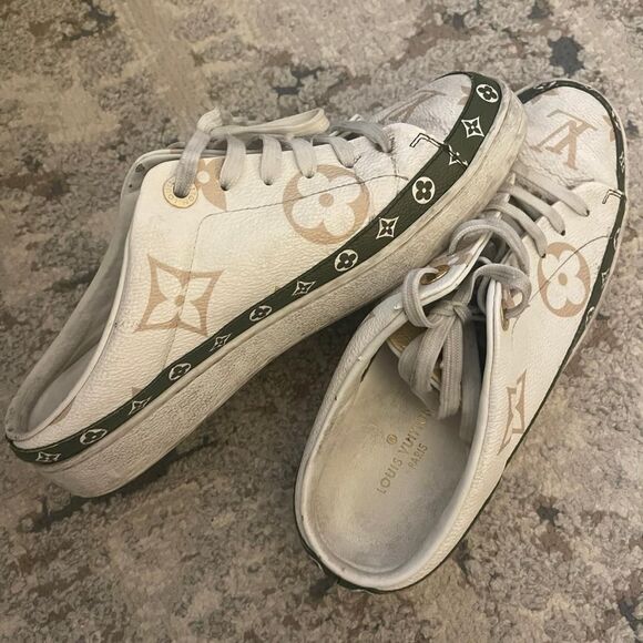 Louis Vuitton white and dark green trainers sliders - Picture 2 of 5